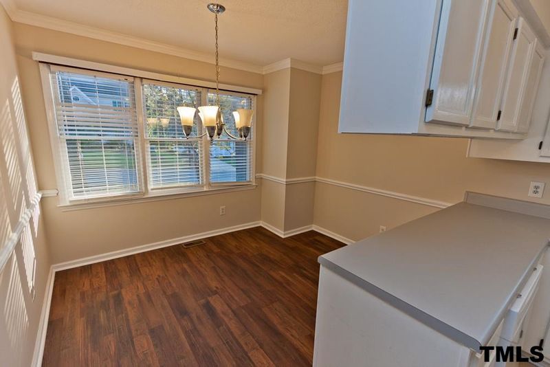 1038 Oak Lake Ct, Raleigh, NC 27606