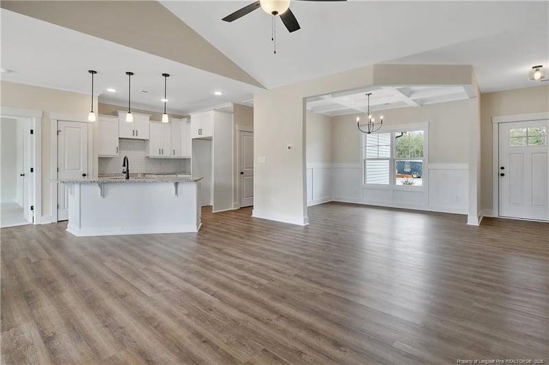1038 White Plains Dr, Fayetteville, NC 28312
