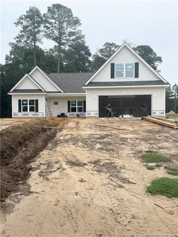 1038 White Plains Dr, Fayetteville, NC 28312