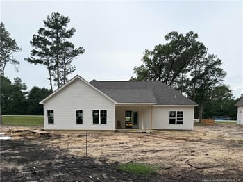 1038 White Plains Dr, Fayetteville, NC 28312