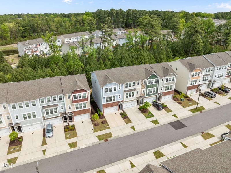 1039 Commack Dr, Durham, NC 27703