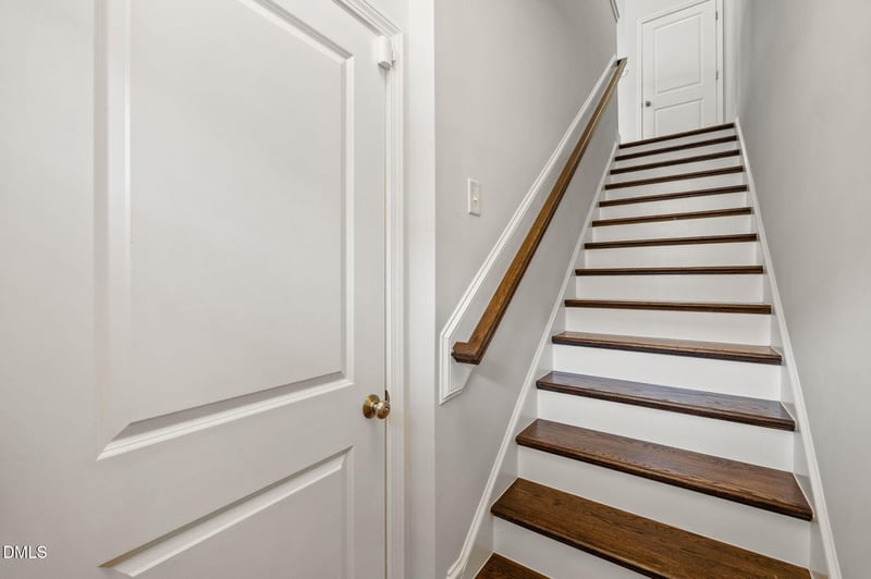 1039 Commack Dr, Durham, NC 27703