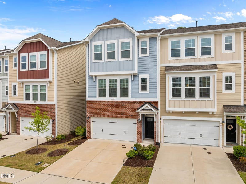 1039 Commack Dr, Durham, NC 27703