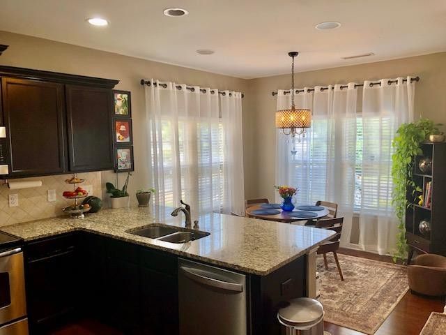1039 Ileagnes Rd, Raleigh, NC 27603