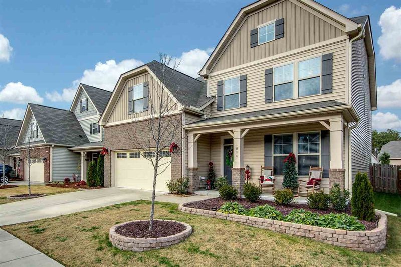 1039 Laredo Ln, Durham, NC 27703