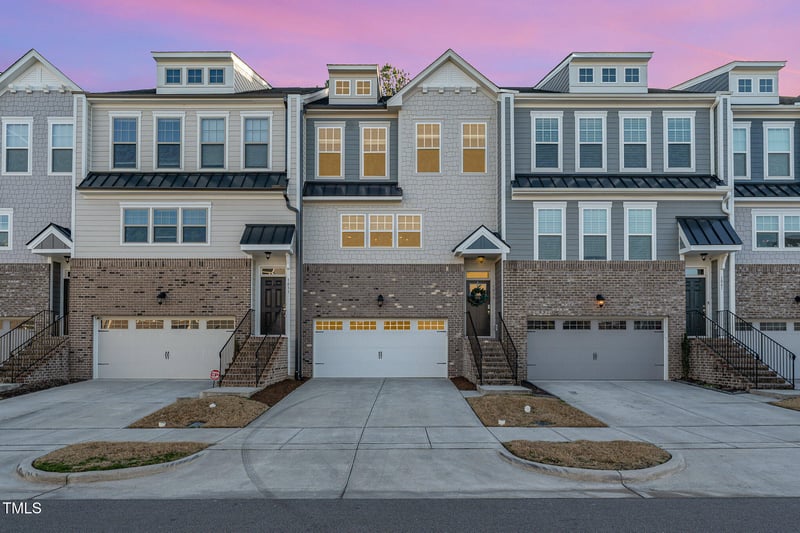 1039 Lathrop Ln, Apex, NC 27523