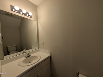 1039 Laurel Leaf Rd, Zebulon, NC 27597