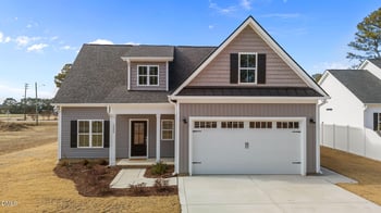 1039 Lincoln St, Benson, NC 27504