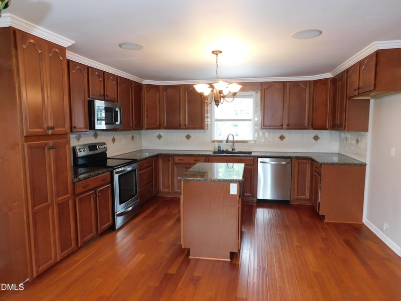 10392 Nash St, Middlesex, NC 27557