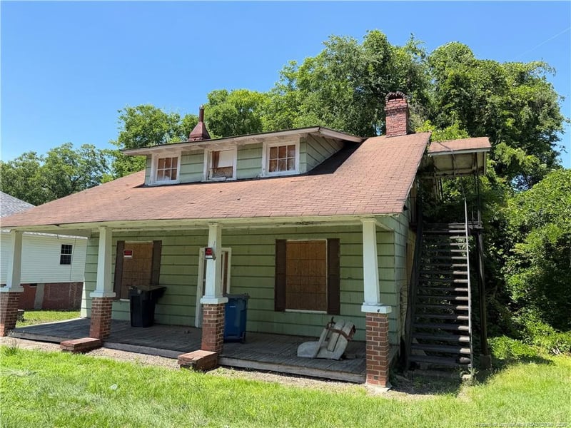 104 17th St, Erwin, NC 28339