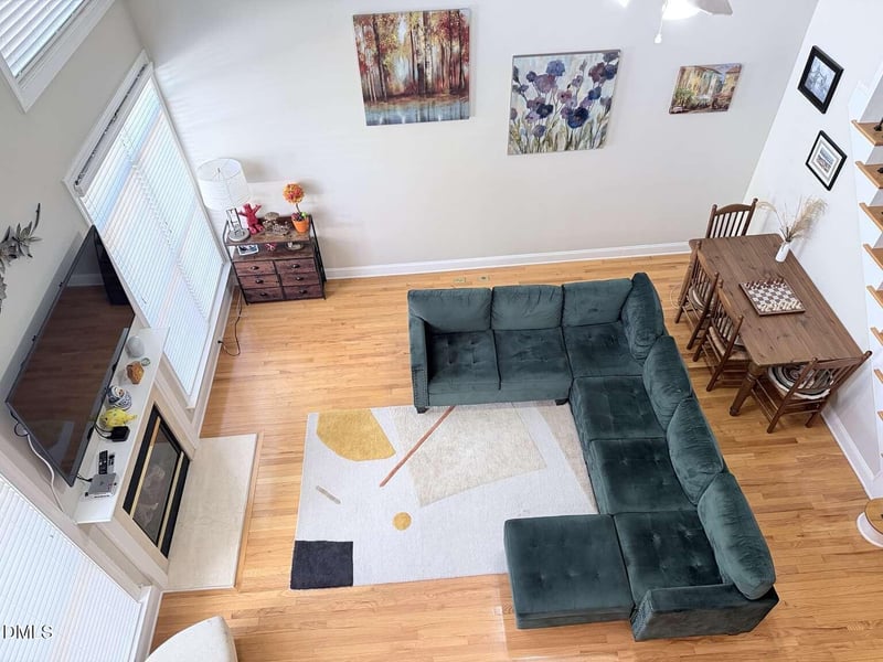 104 Alden Village Ct, Cary, NC 27519
