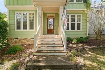 104 Amberglen Ln, Holly Springs, NC 27540