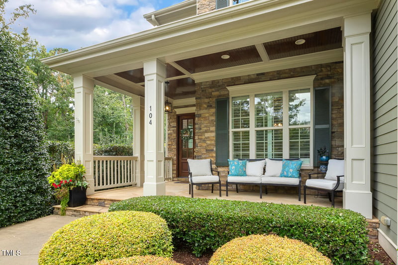 104 Ambler Ct, Holly Springs, NC 27540