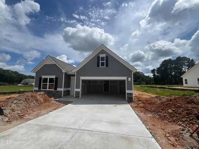 104 American Marigold Dr #59, Benson, NC 27504