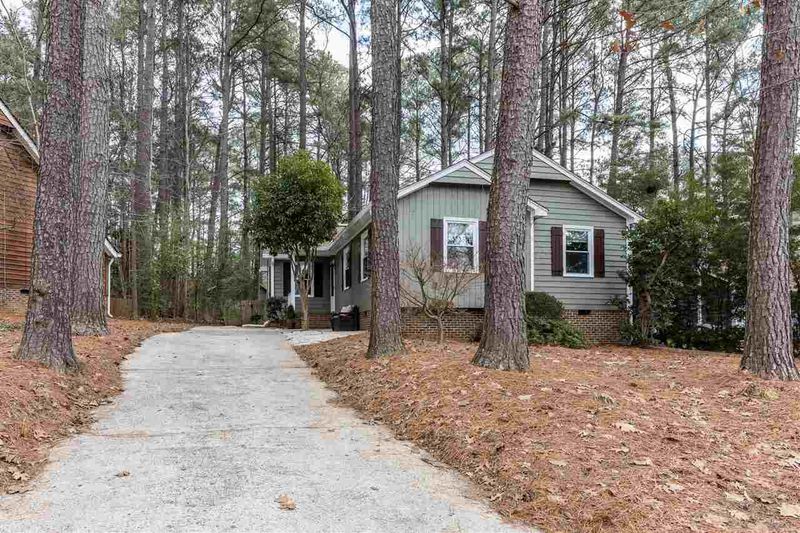 104 Angus Ct, Cary, NC 27511