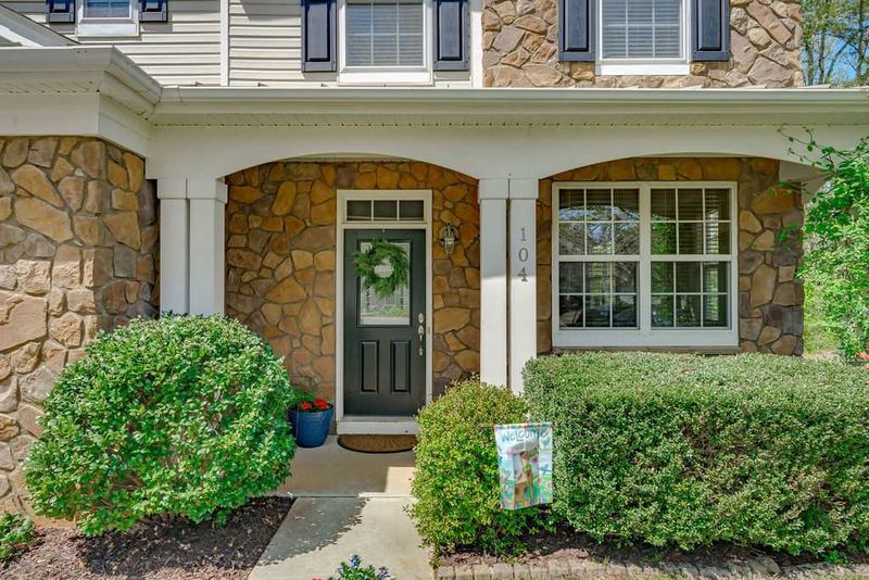 104 Apple Drupe Way, Holly Springs, NC 27540