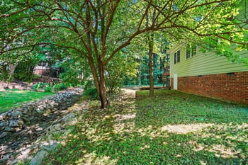 104 Armfield Ct, Cary, NC 27519