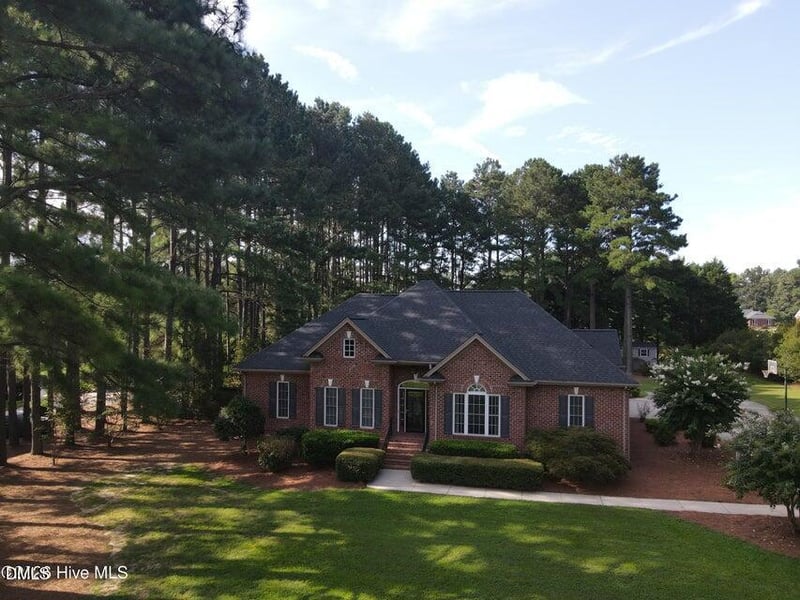 104 Arrowhead Ct, Louisburg, NC 27549