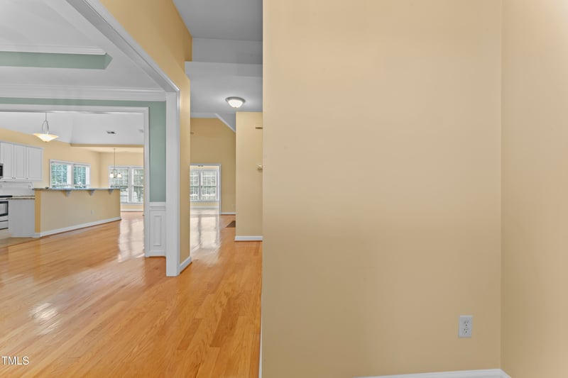 104 Ashmore Dr, Cary, NC 27519