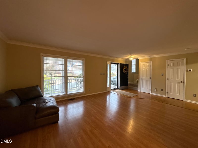 104 Ayelsford Dr, Cary, NC 27518