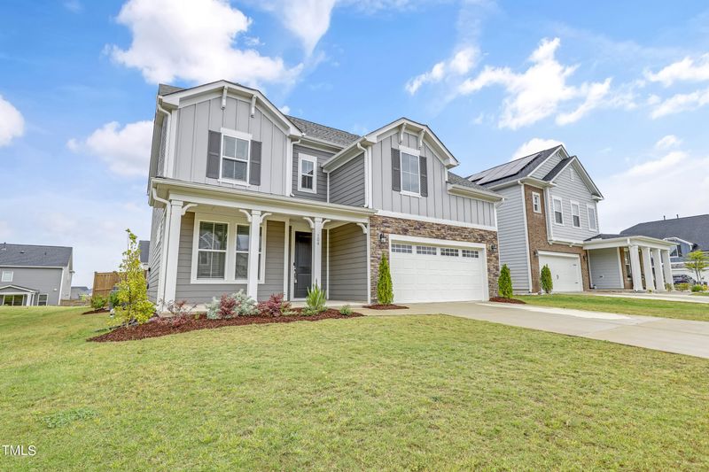 104 Basalt Ridge Dr, Holly Springs, NC 27540