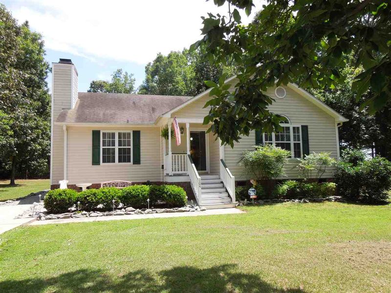104 Beaver Ridge Way, Benson, NC 27504