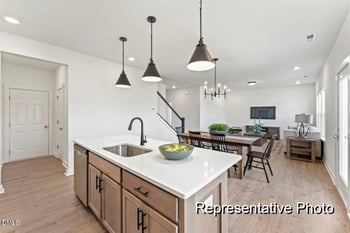 104 Benson Village Dr #32, Benson, NC 27504