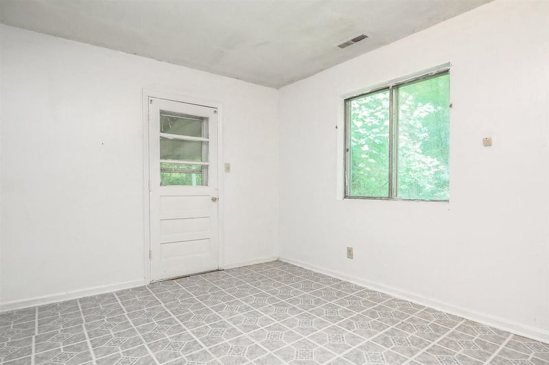104 Beverly Dr, Creedmoor, NC 27522