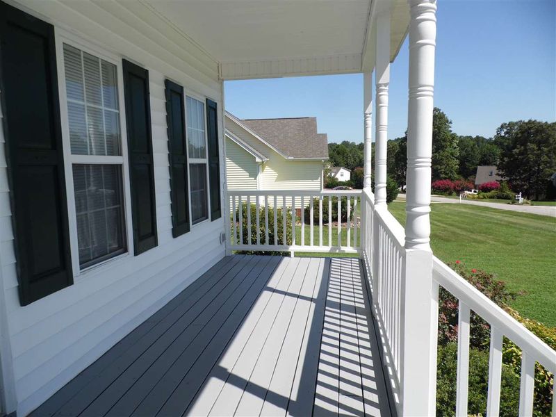 104 Black Forest Dr, Clayton, NC 27527