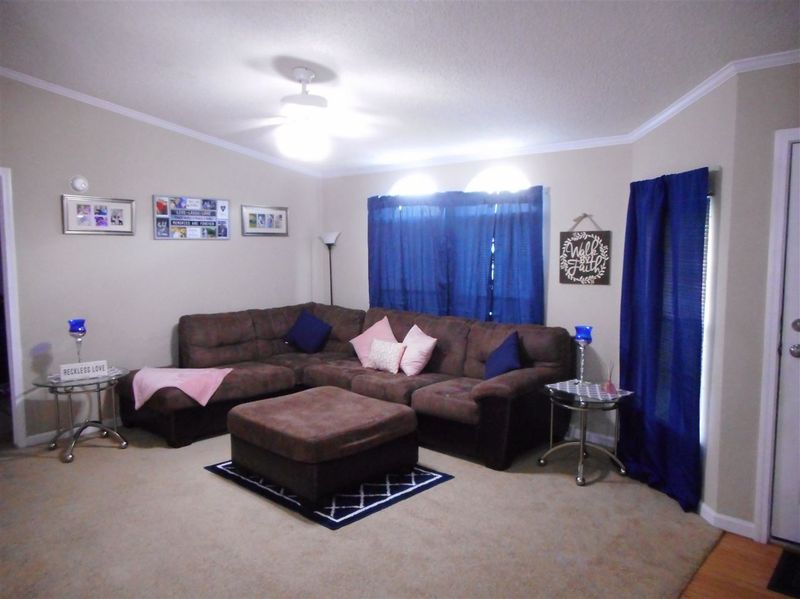 104 Blueberry Dr, Selma, NC 27576