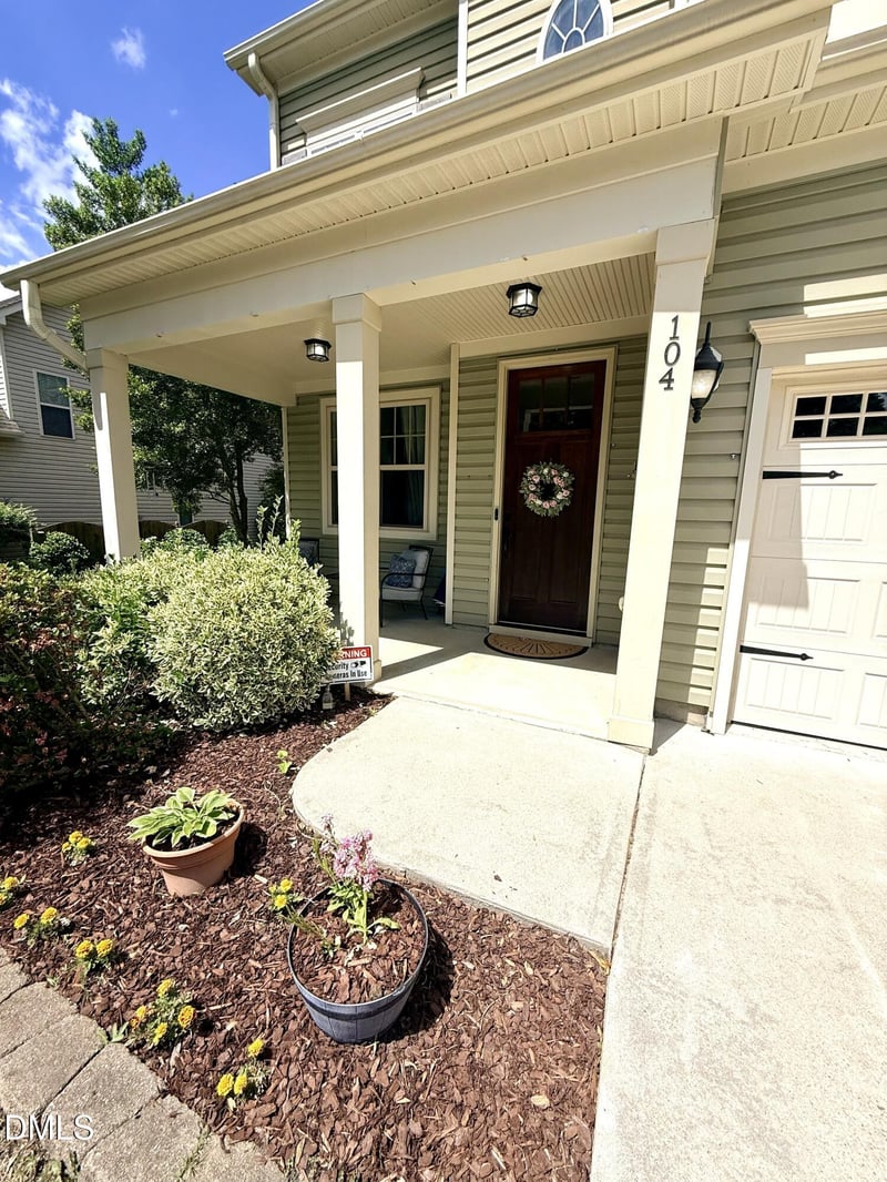 104 Bonterra Dr, Youngsville, NC 27596