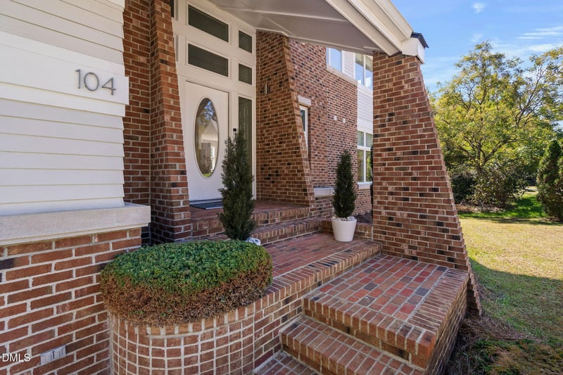 104 Bradwyck Dr, Cary, NC 27513
