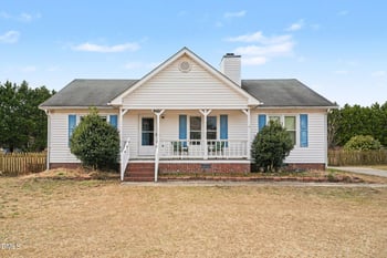 104 Bright Leaf Dr, Clayton, NC 27520