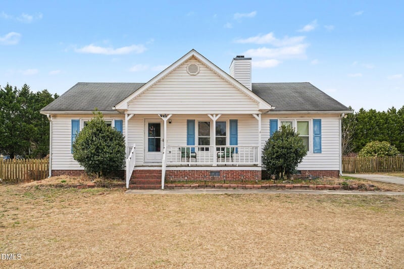 104 Bright Leaf Dr, Clayton, NC 27520