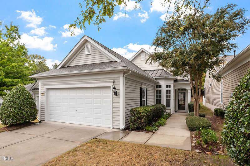104 Brookesby Ct, Cary, NC 27519