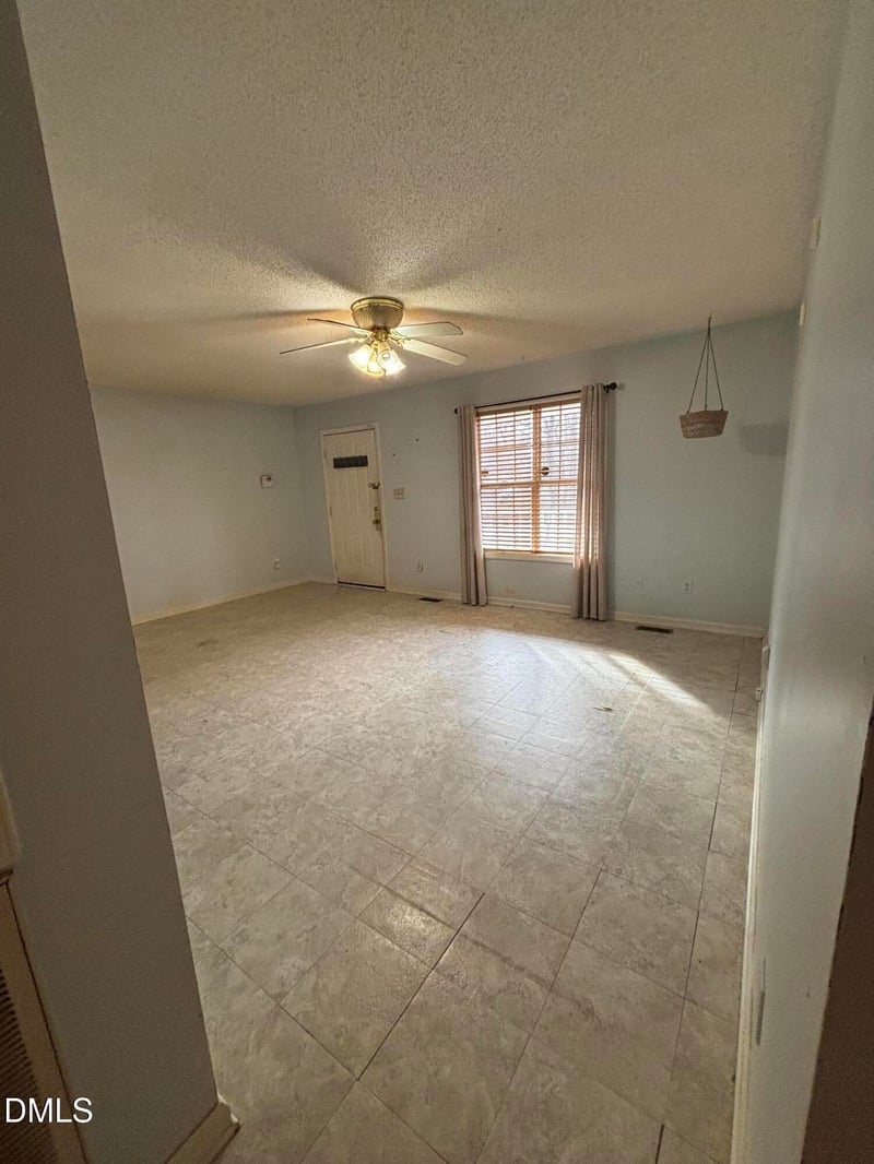 104 Brown St, Mebane, NC 27302