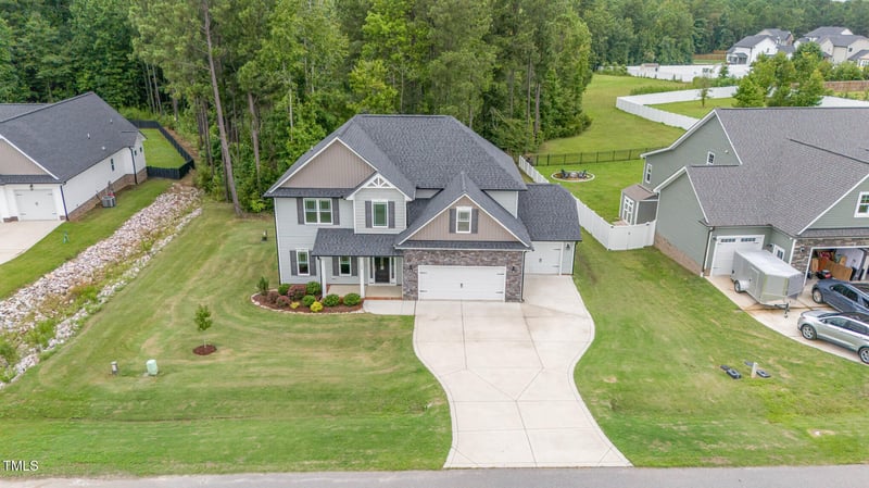 104 Buckhaven Ct, Holly Springs, NC 27540