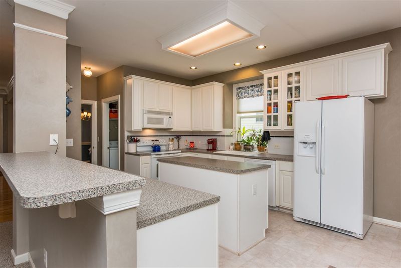 104 Byrd Hill Ct, Cary, NC 27519