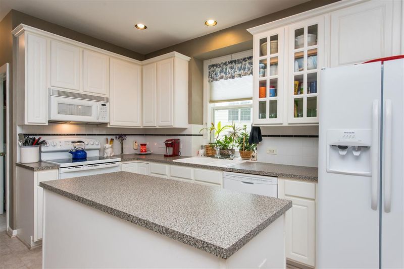 104 Byrd Hill Ct, Cary, NC 27519