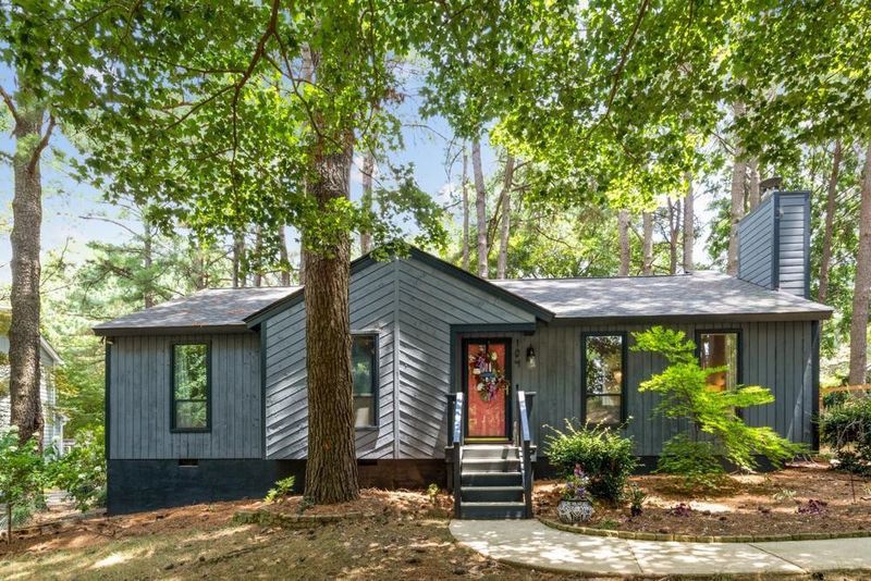 104 Cameron Ct, Cary, NC 27511