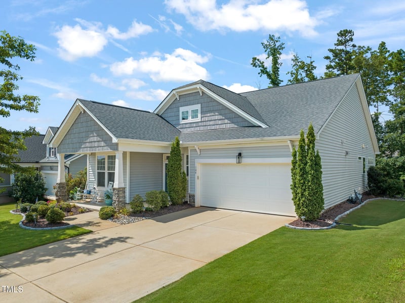 104 Carbone Ln, Clayton, NC 27527