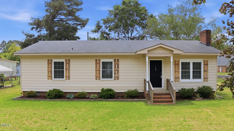 104 Caroline Ave, Smithfield, NC 27577