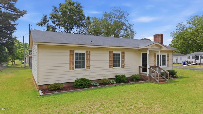 104 Caroline Ave, Smithfield, NC 27577