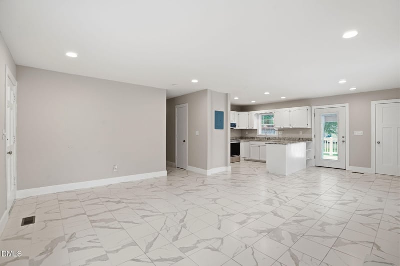 104 Caroline Ave, Smithfield, NC 27577
