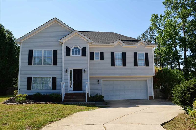 104 Castlebridge Ct, Apex, NC 27502