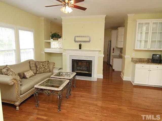 104 Catchpenny Ct, Cary, NC 27519