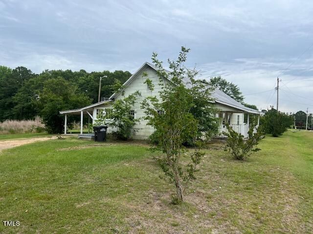 104 Chic Ennis Rd, Coats, NC 27521