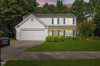 104 Chilmark Dr, Holly Springs, NC 27540