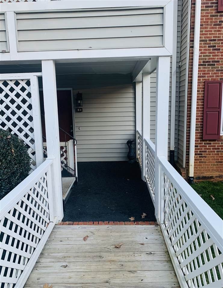 104 Choptank Ct #B4, Cary, NC 27513