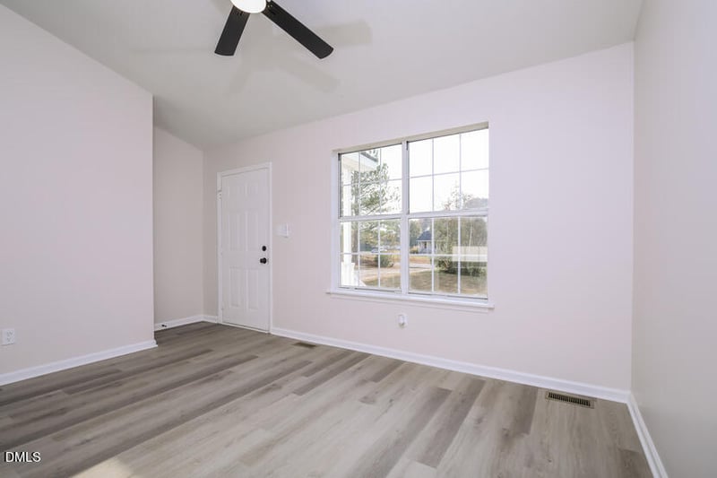 104 Claymont Rd, Louisburg, NC 27549